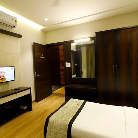 Hotel The Royal Inn Baramati ภายนอก รูปภาพ